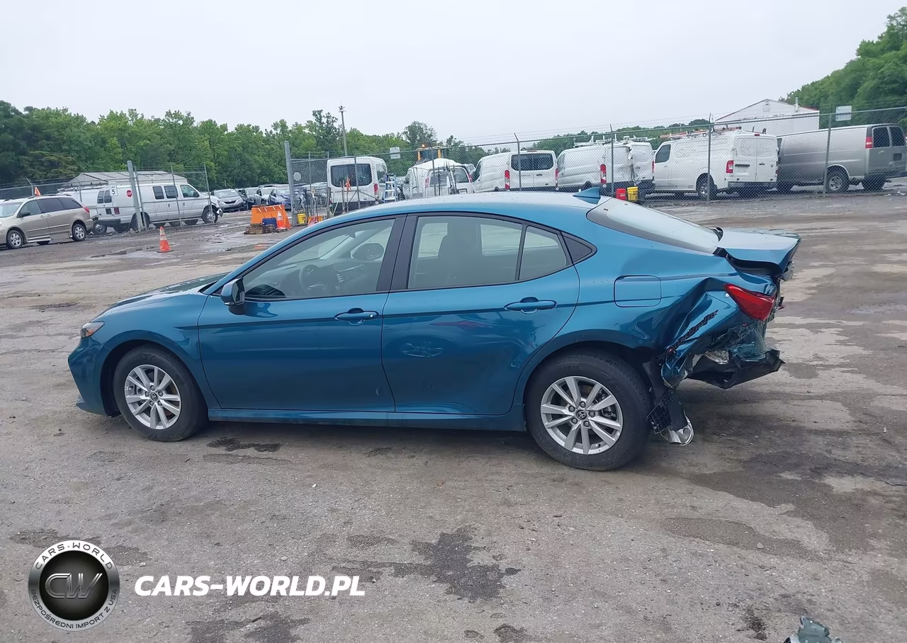 2026 Toyota Camry Le VIN:4T1DAACK7TU751915 - 15