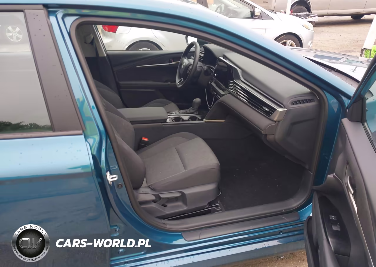 2026 Toyota Camry Le VIN:4T1DAACK7TU751915 - 5