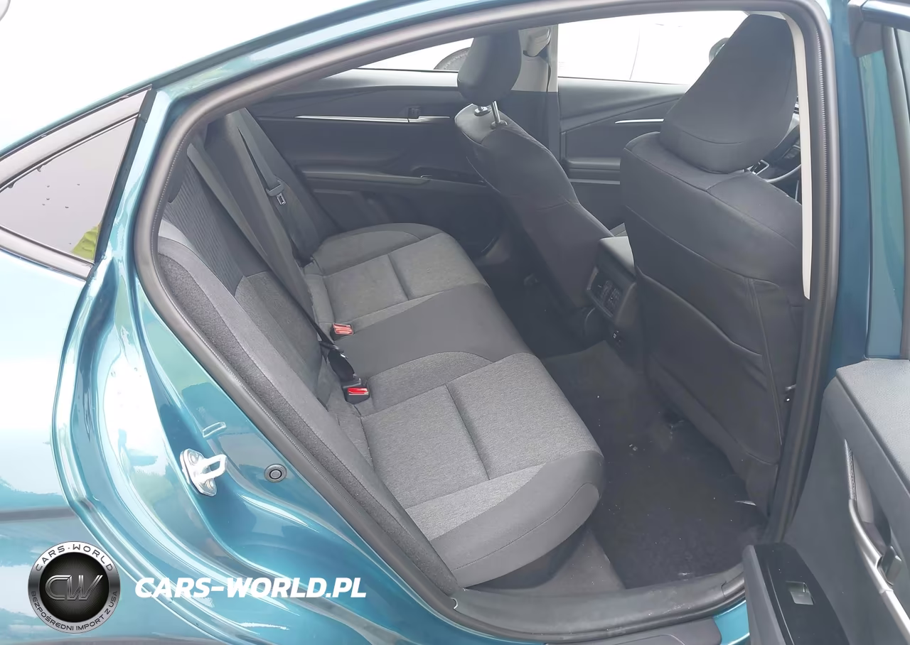 2026 Toyota Camry Le VIN:4T1DAACK7TU751915 - 8