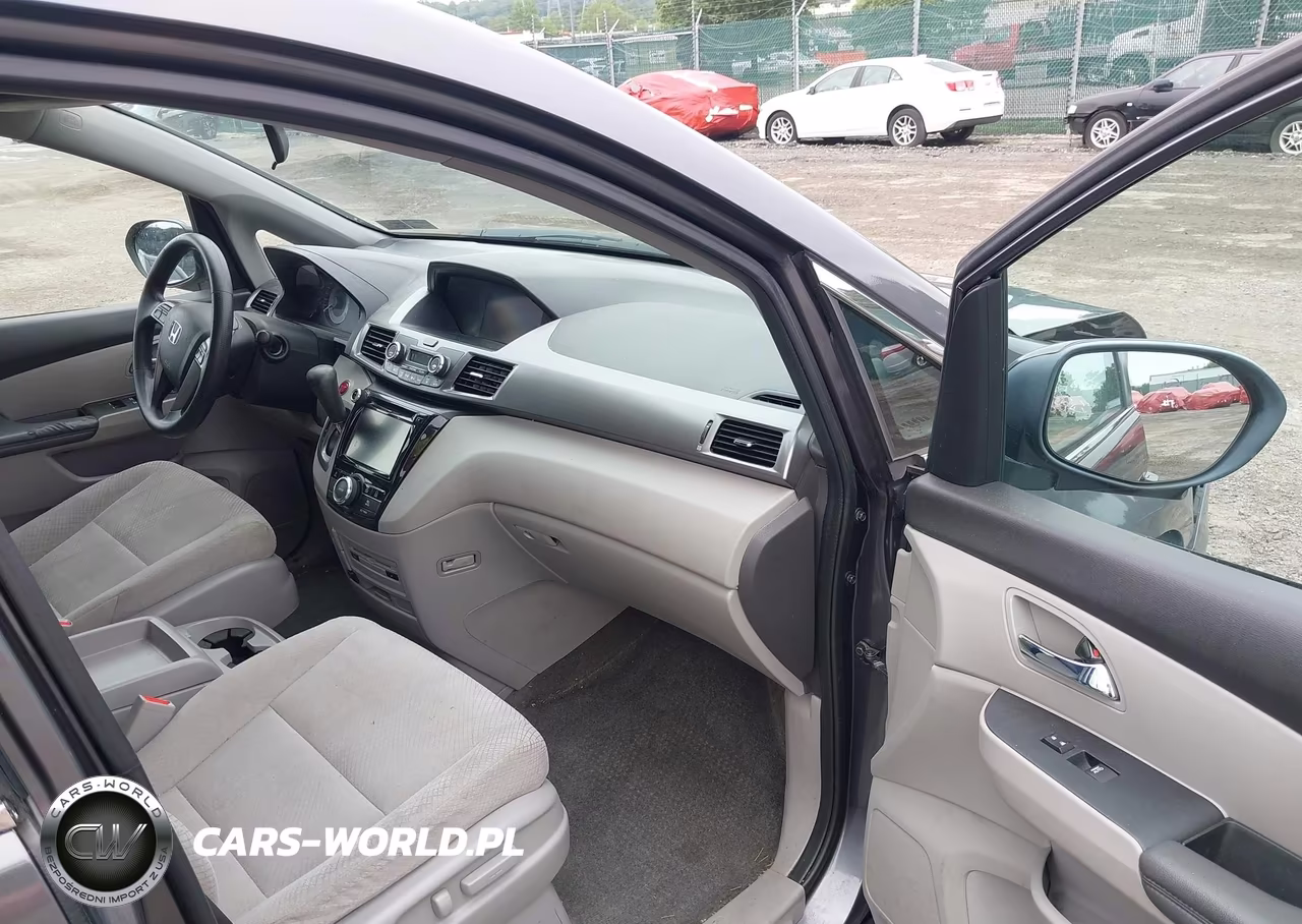 2016 Honda Odyssey Se VIN:5FNRL5H35GB158629 - 5