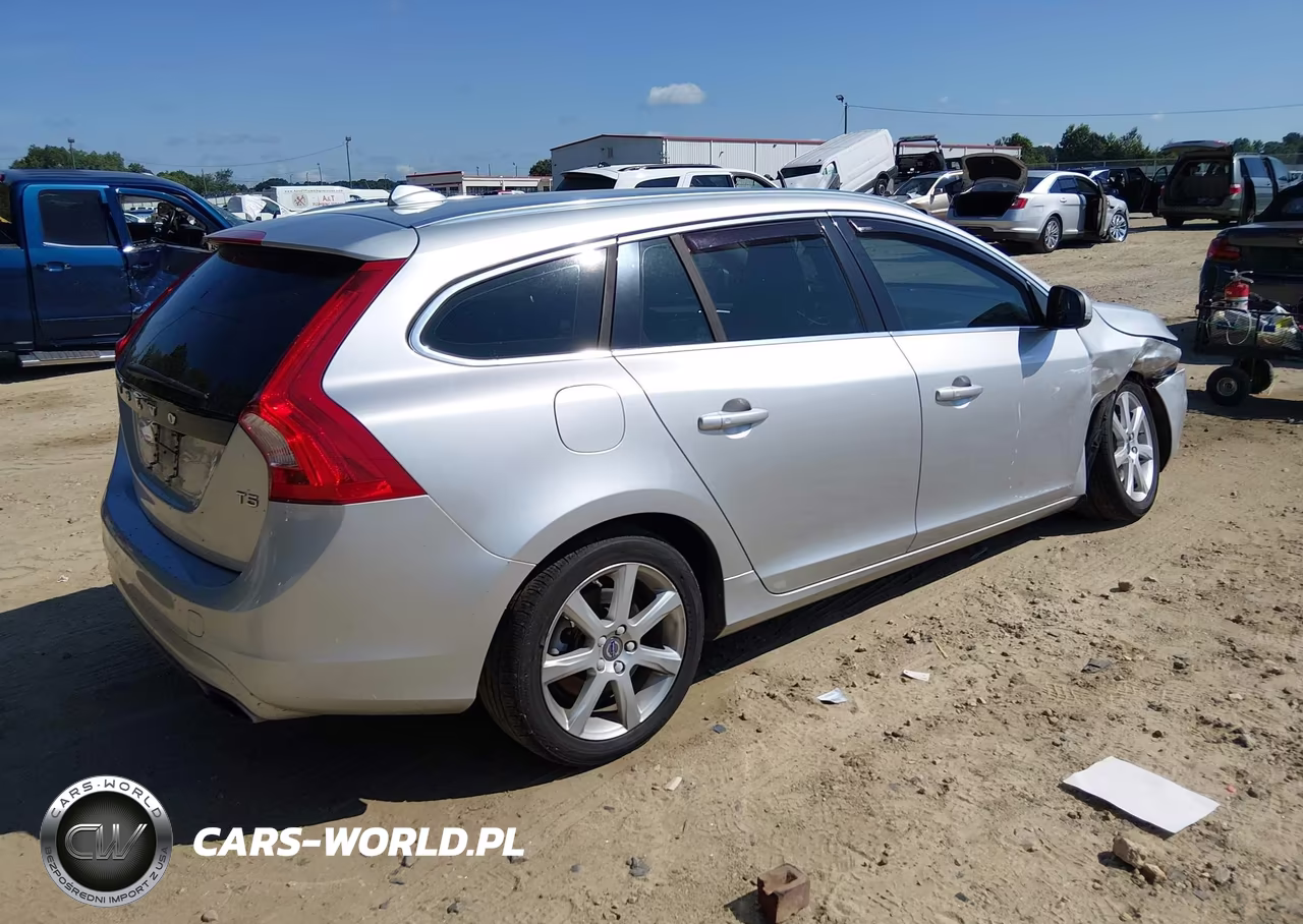 2017 Volvo V60 T5 Premier VIN:YV140MEK7H1369814 - 4