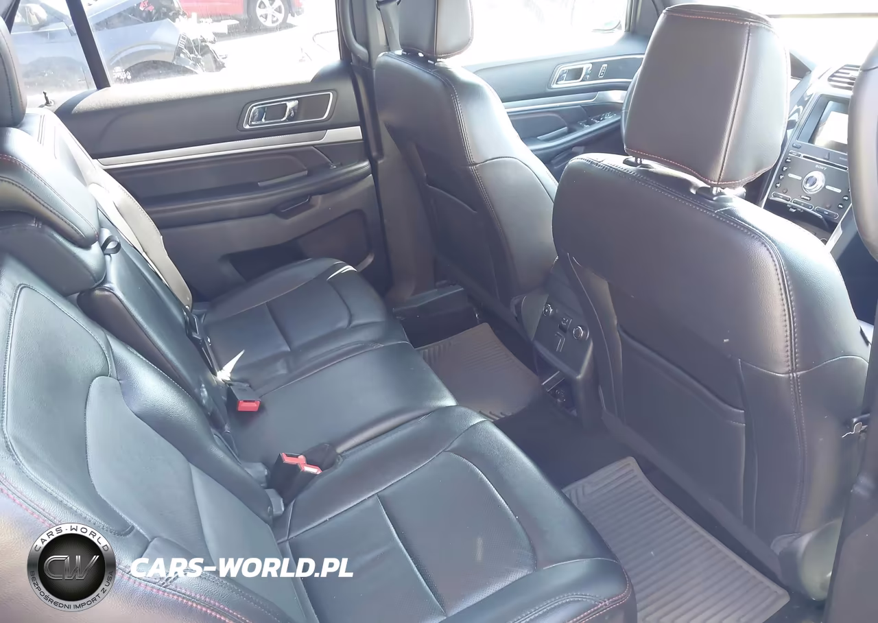 2018 Ford Explorer Sport VIN:1FM5K8GT0JGB96508 - 8