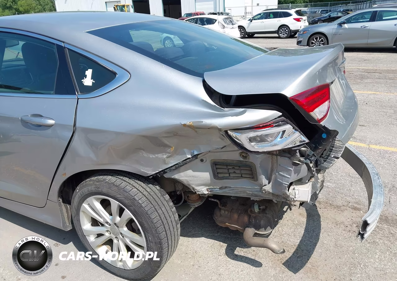 2015 Chrysler 200 Limited VIN:1C3CCCAB6FN641336 - 6