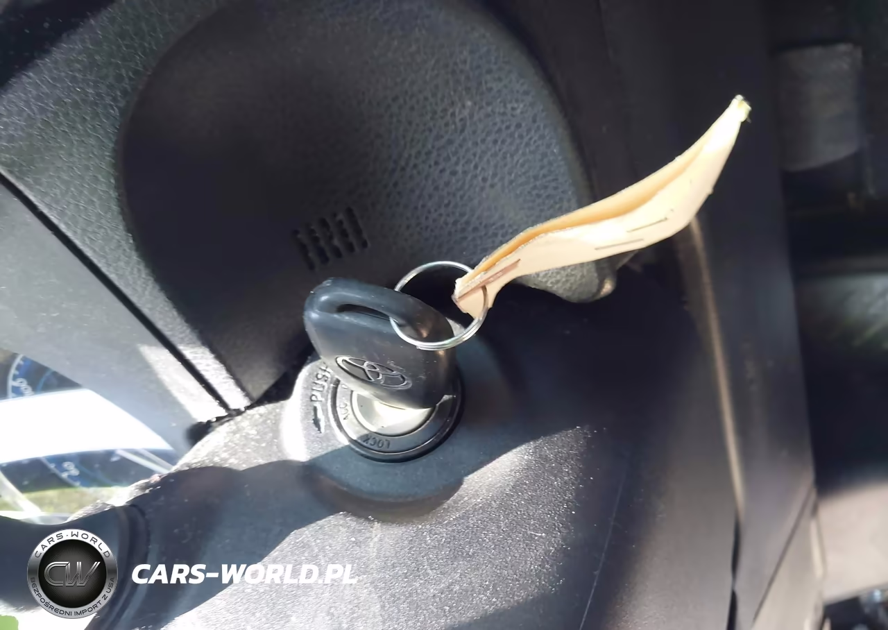 2017 Toyota Corolla Se VIN:5YFBURHE6HP685480 - 11