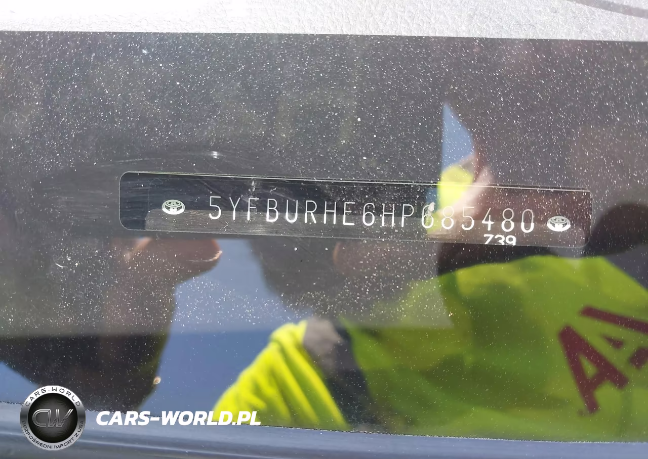 2017 Toyota Corolla Se VIN:5YFBURHE6HP685480 - 9