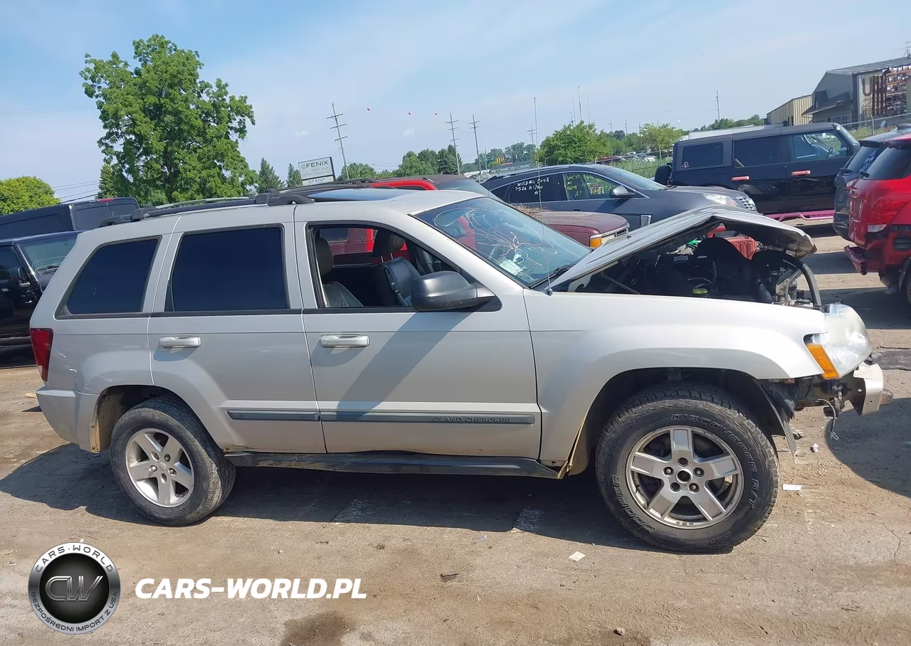 2007 Jeep Grand Cherokee Laredo VIN:1J8GR48K87C522913 - 14