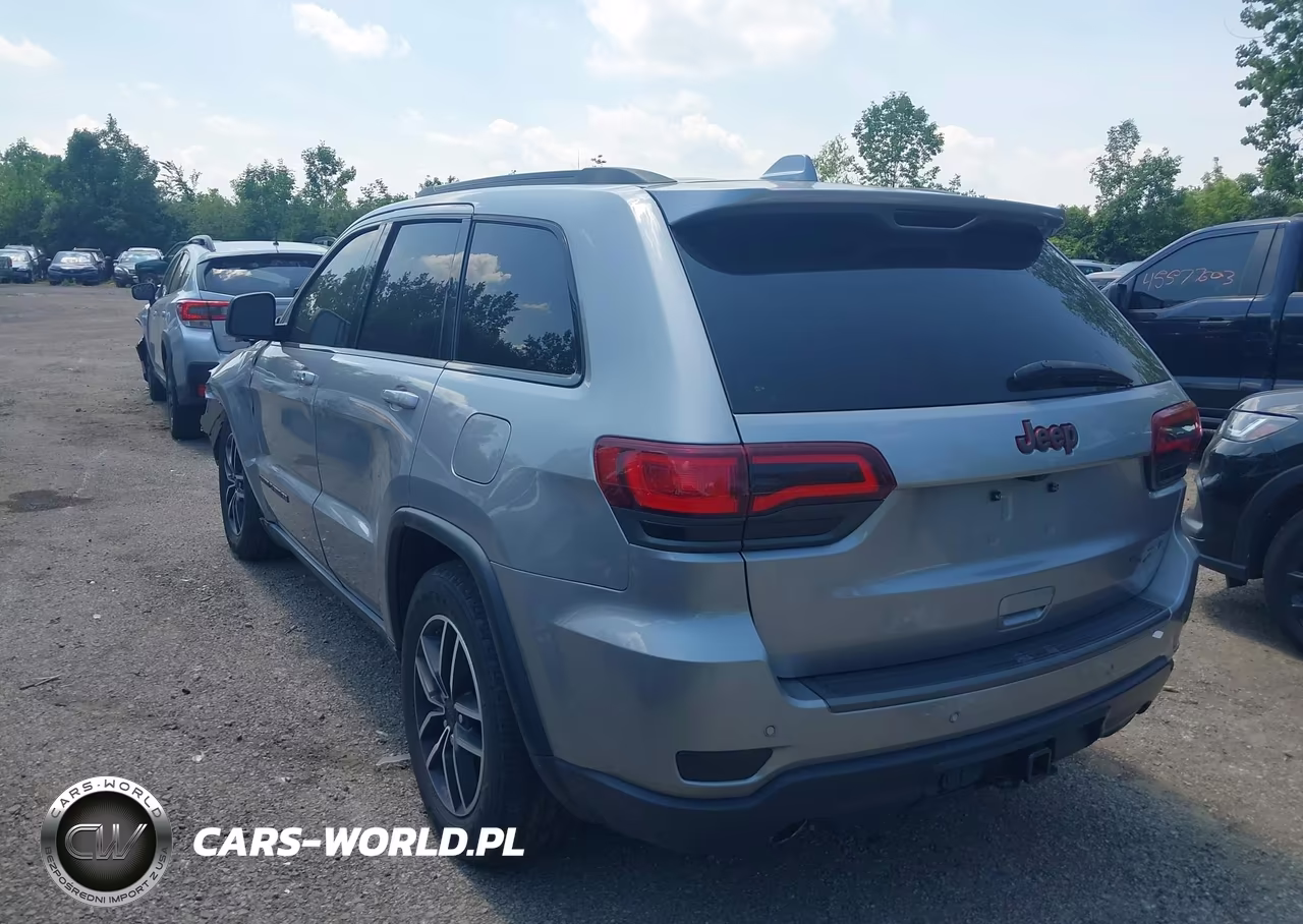 2020 Jeep Grand Cherokee Trailhawk 4X4 VIN:1C4RJFLG4LC217361 - 3