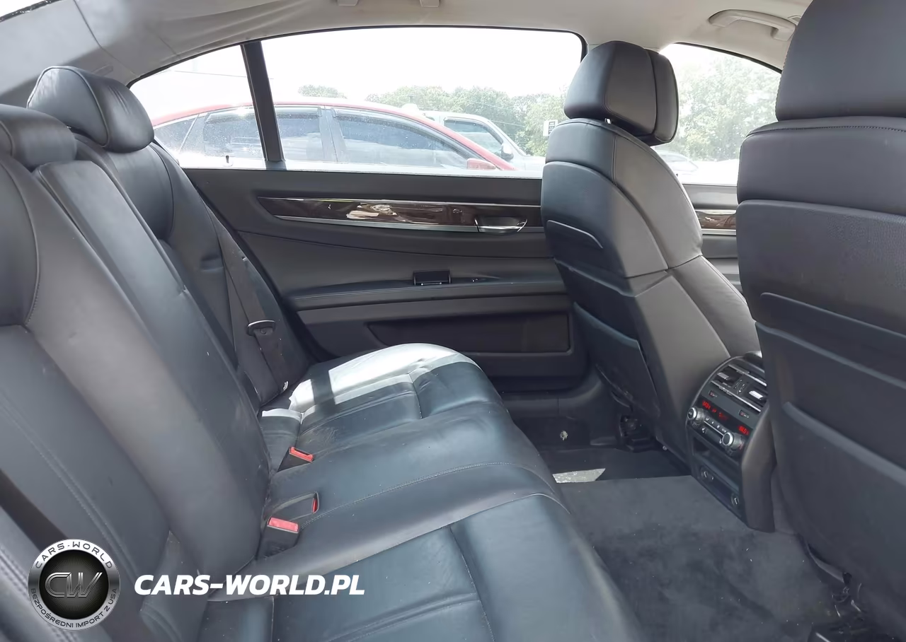 2011 BMW 750Li xDrive VIN:WBAKC8C57BC432654 - 8