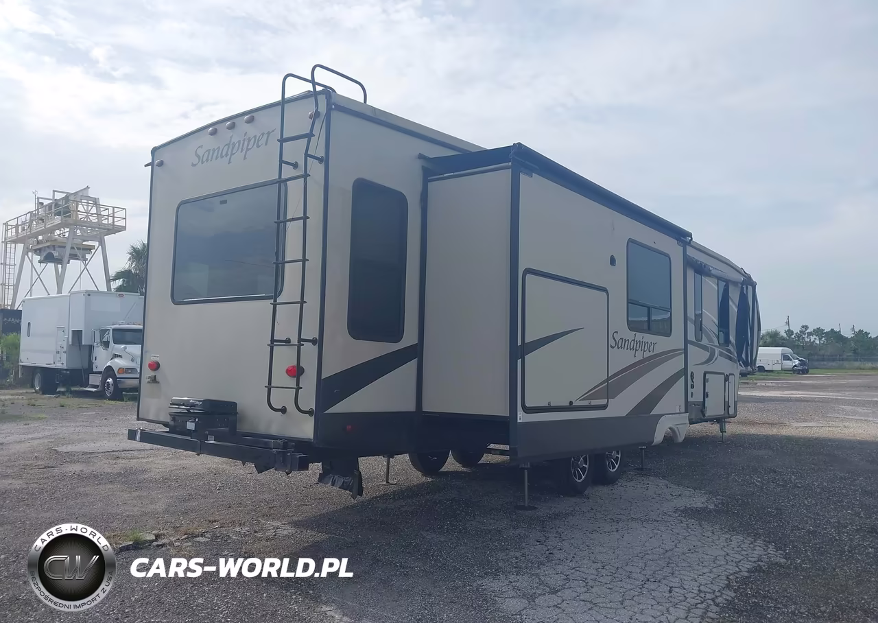 2017 Forest River Other VIN:4X4FSAN23HJ034714 - 4