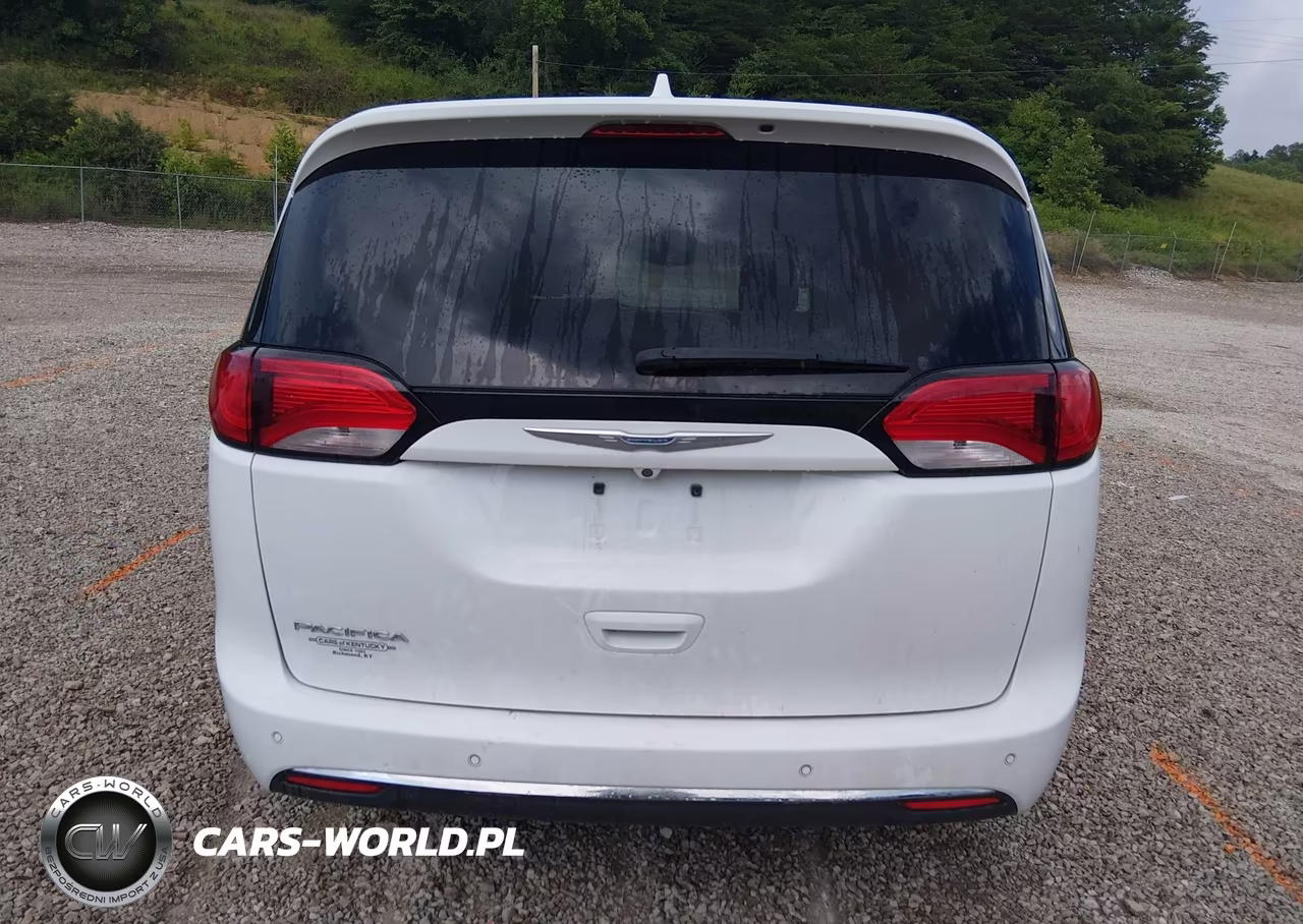 2017 Chrysler Pacifica Touring-L VIN:2C4RC1BG1HR733724 - 17