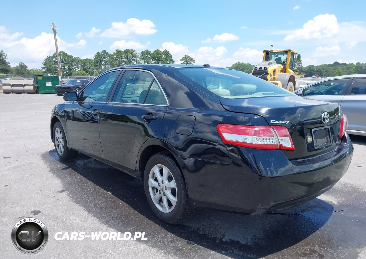 2011 Toyota Camry Le VIN:4T1BF3EKXBU179657 - 3