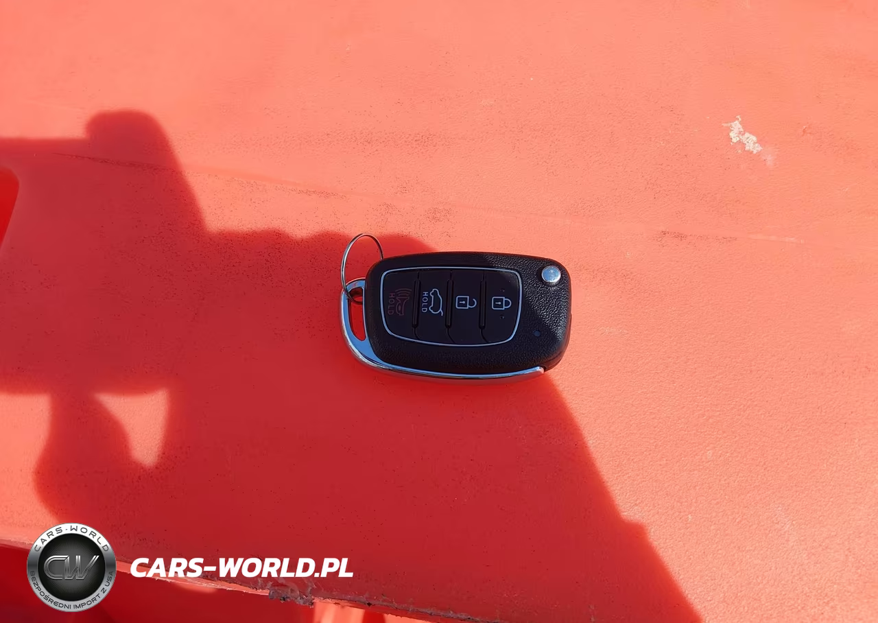 2017 Hyundai Santa Fe Se VIN:KM8SMDHF7HU256343 - 11