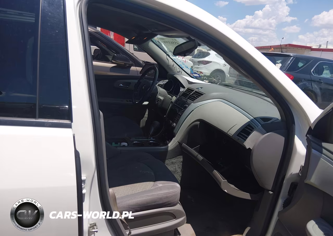 2011 Chevrolet Traverse Ls VIN:1GNKREED0BJ334301 - 5