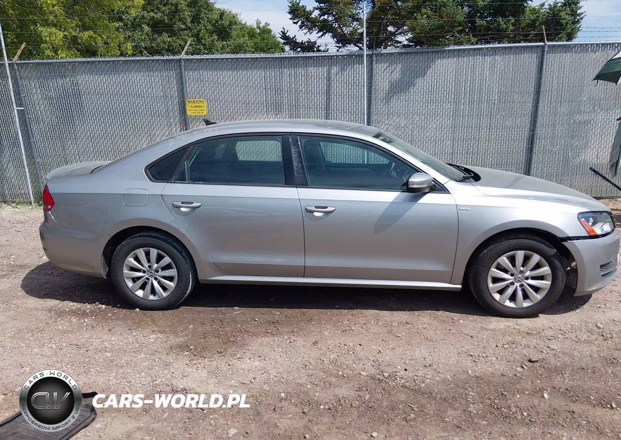 2014 Volkswagen Passat 1.8T Wolfsburg Edition VIN:1VWAT7A35EC080900 - 13