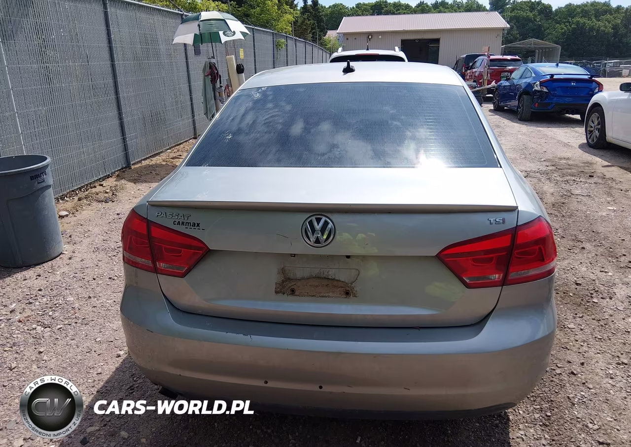 2014 Volkswagen Passat 1.8T Wolfsburg Edition VIN:1VWAT7A35EC080900 - 16