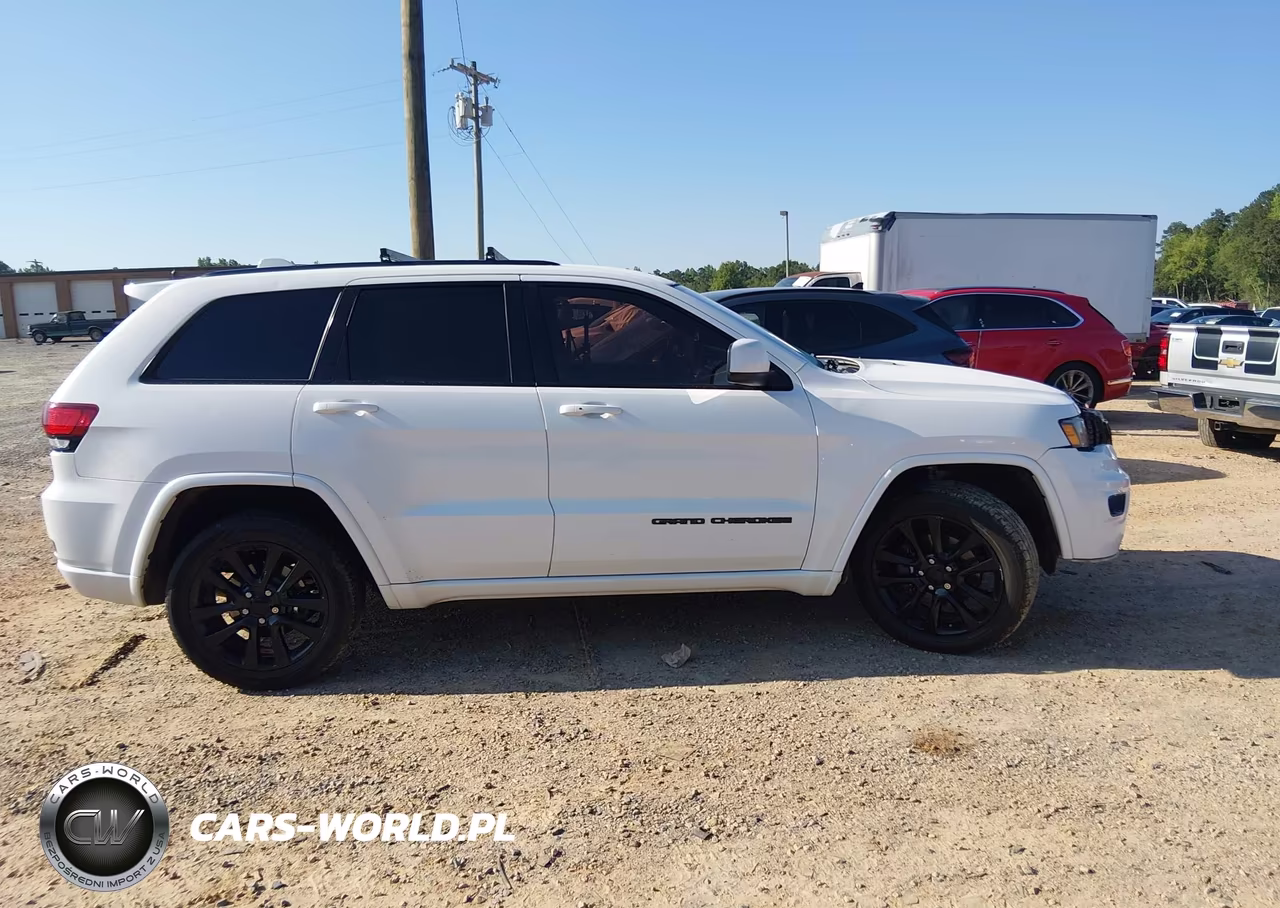 2017 Jeep Grand Cherokee Altitude VIN:1C4RJFAG8HC897646 - 14