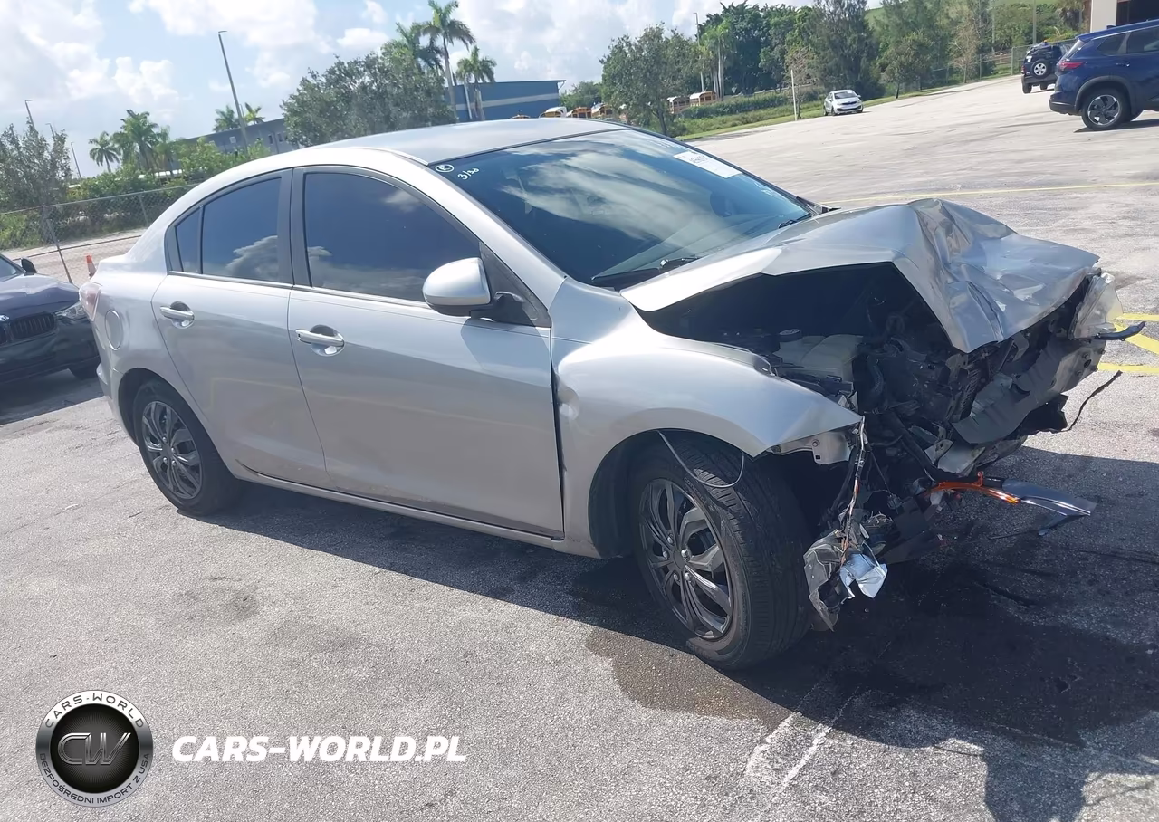 2011 Mazda Mazda3 I Sport VIN:JM1BL1UG3B1462644 - 14