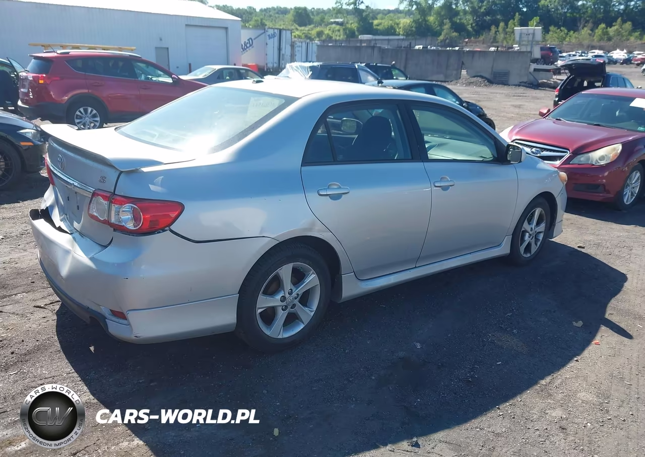2012 Toyota Corolla S VIN:2T1BU4EE3CC918179 - 4