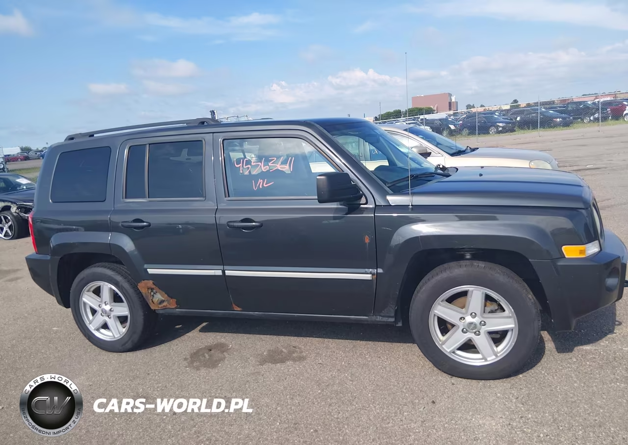 2010 Jeep Patriot Sport VIN:1J4NF1GBXAD675800 - 13