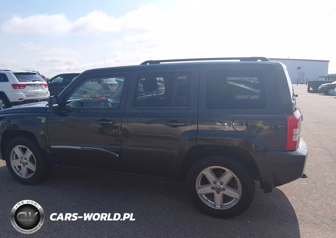 2010 Jeep Patriot Sport VIN:1J4NF1GBXAD675800 - 14