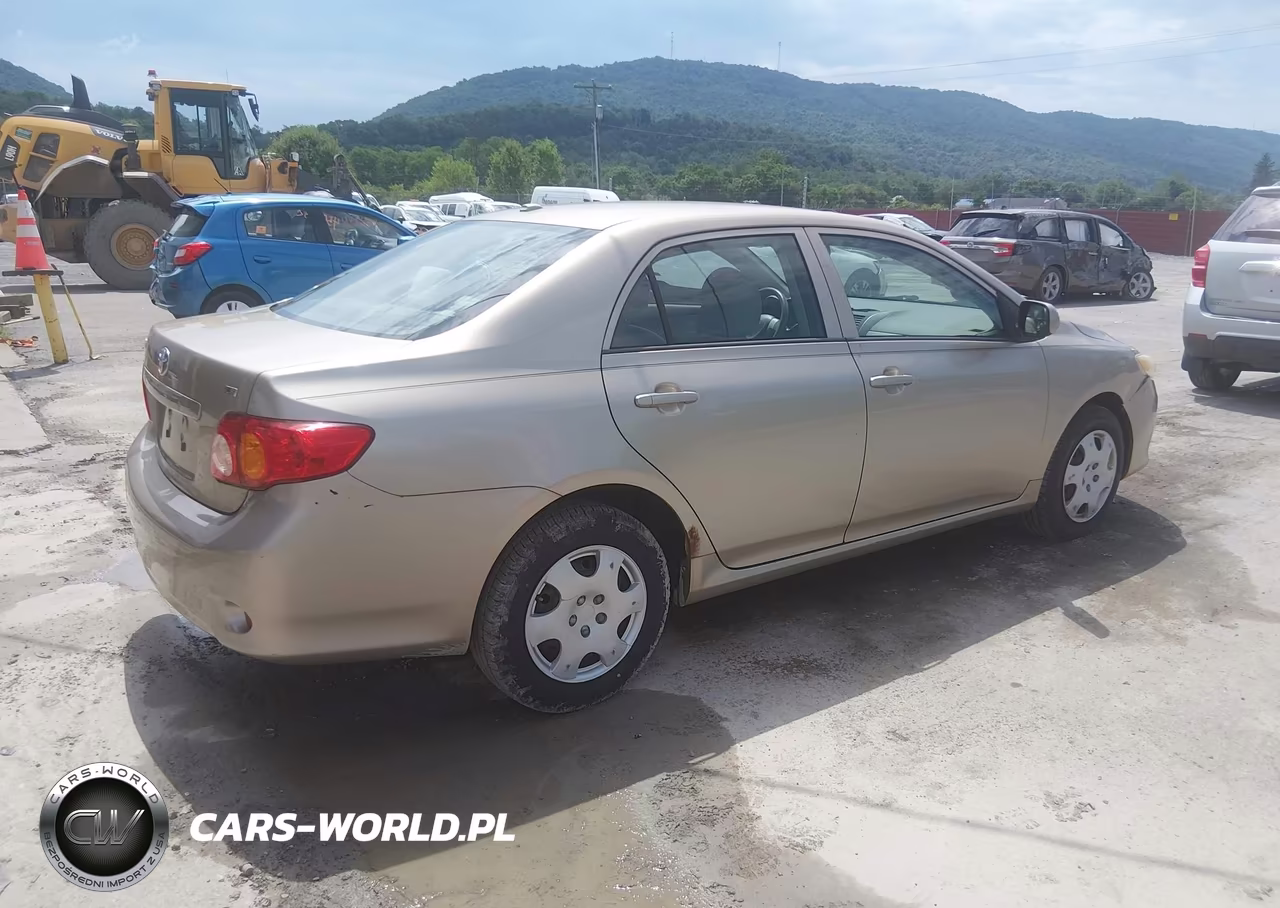 2010 Toyota Corolla Le VIN:1NXBU4EEXAZ181851 - 4