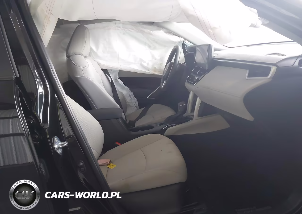 2025 Toyota Corolla Cross Le VIN:7MUCAAAG6SV145738 - 5