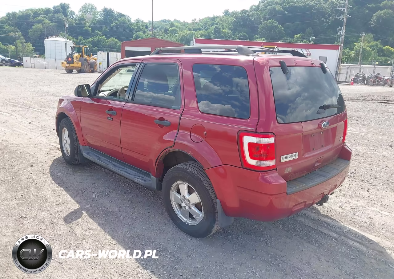 2012 Ford Escape Xlt VIN:1FMCU9DG2CKC61728 - 3