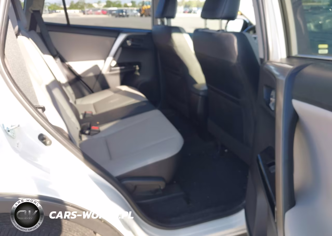 2016 Toyota Rav4 Limited VIN:JTMYFREV5GD089044 - 8