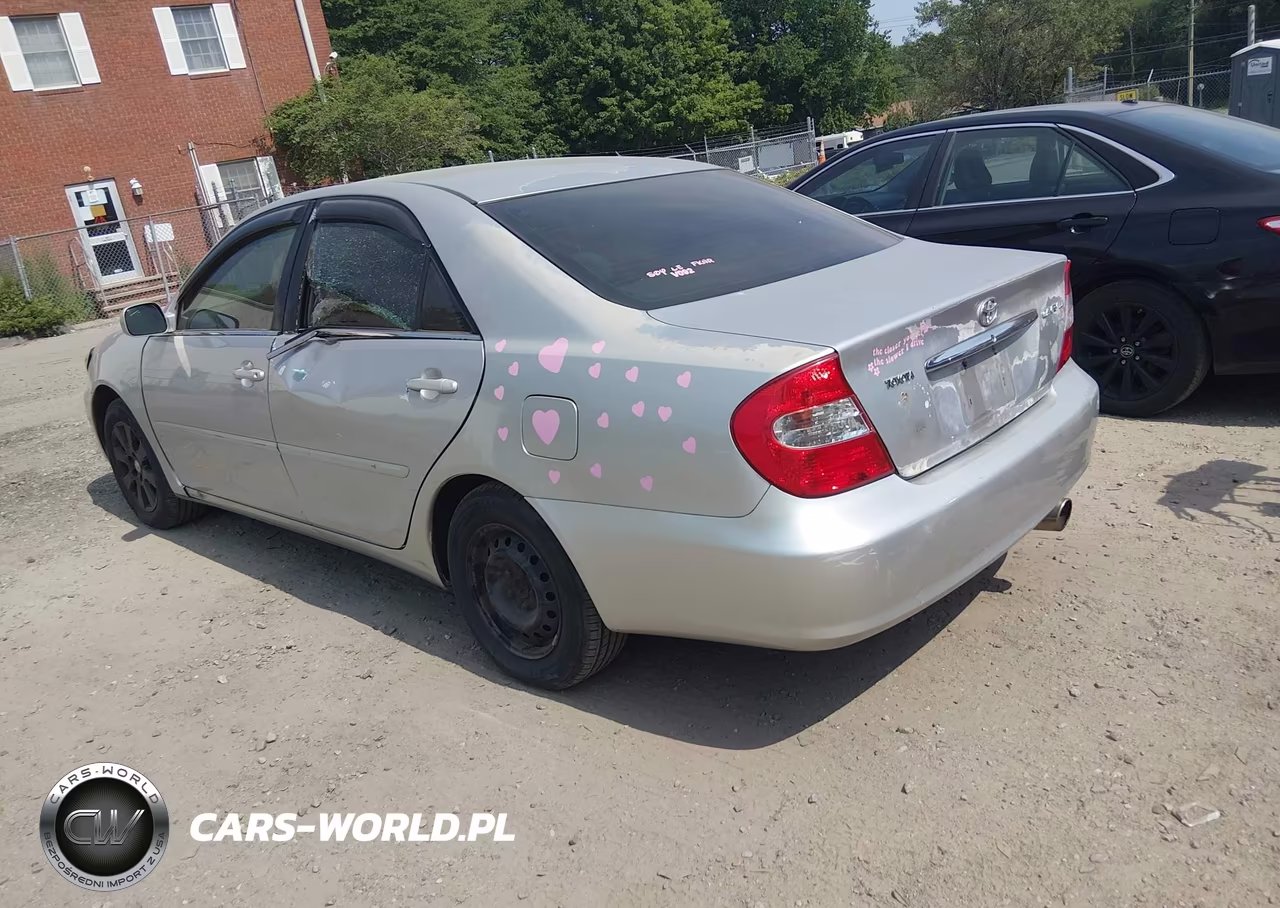 2004 Toyota Camry Le VIN:4T1BE32K94U827175 - 3
