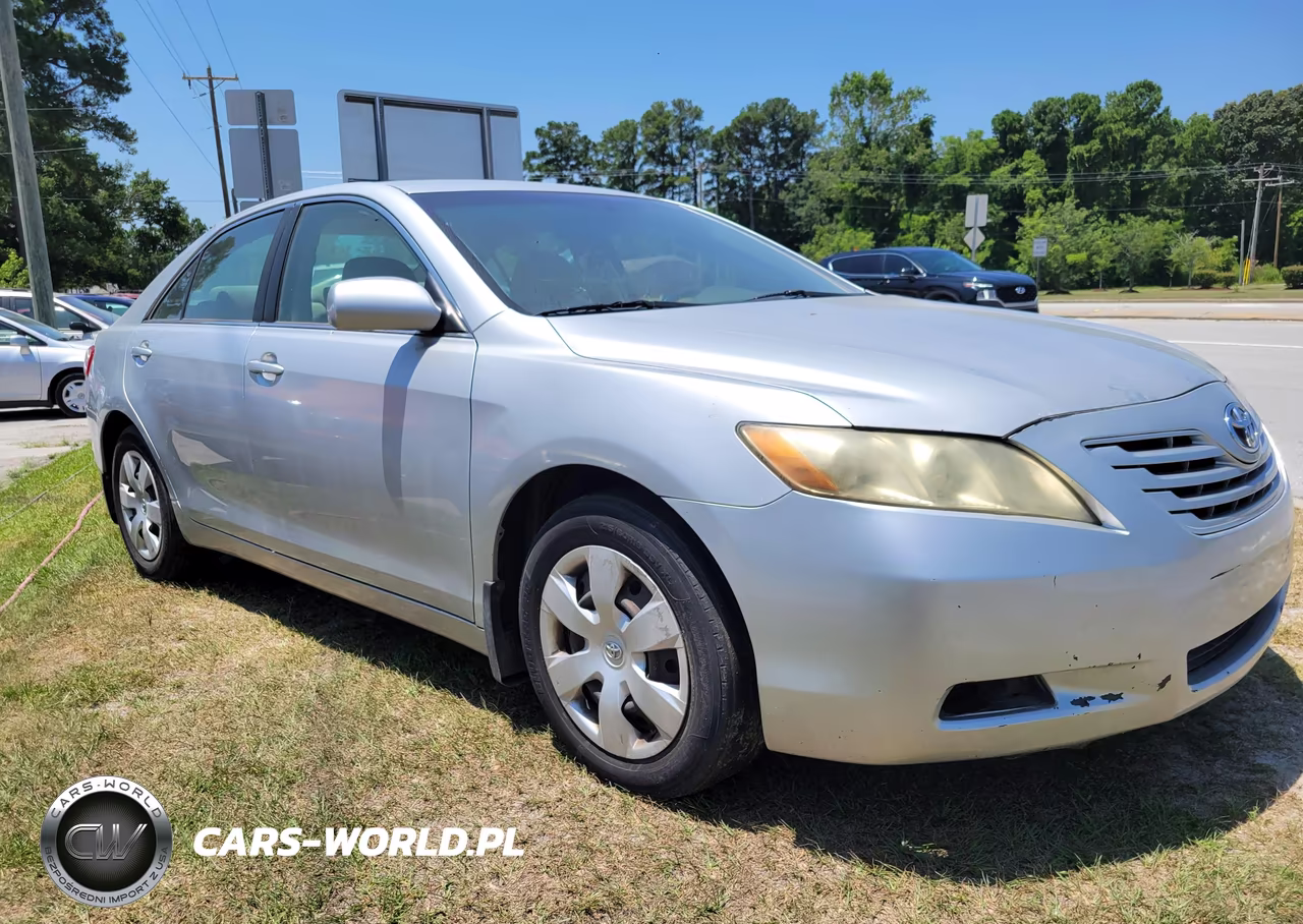 2007 Toyota Camry Le – zdjęcie 1 z 10