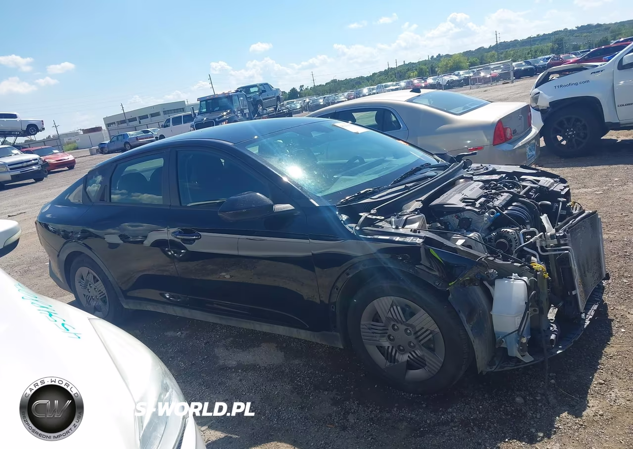 2025 Kia K4 Lx VIN:3KPFT4DE0SE077671 - 13