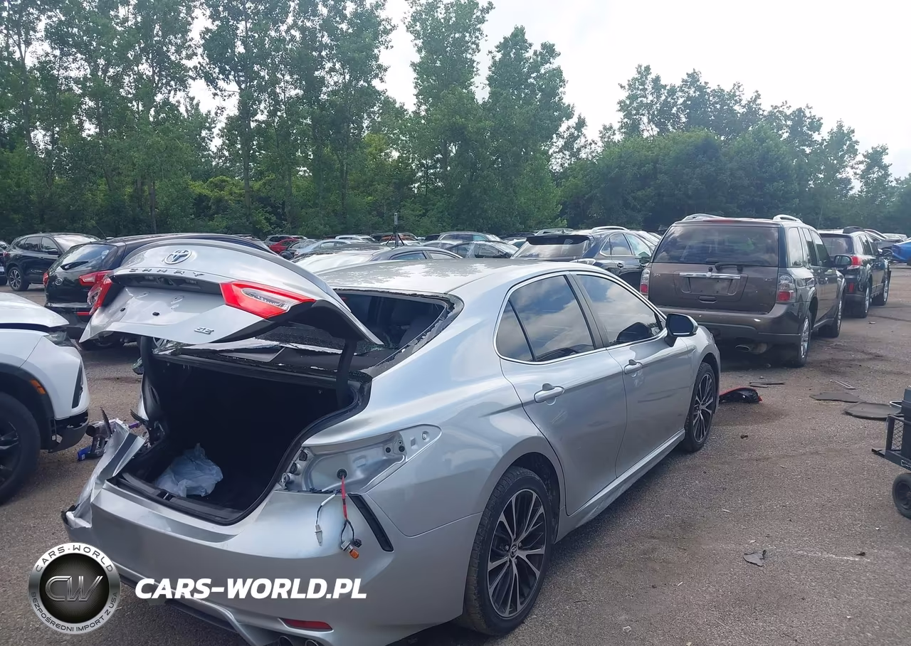 2018 Toyota Camry Se VIN:JTNB11HK3J3031871 - 4