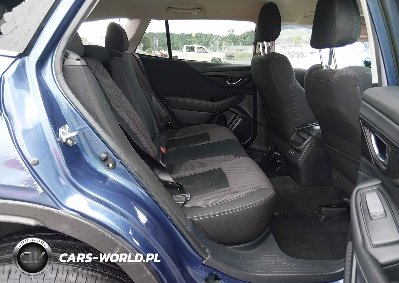 2020 Subaru Outback Premium VIN:4S4BTACC1L3198209 - 8