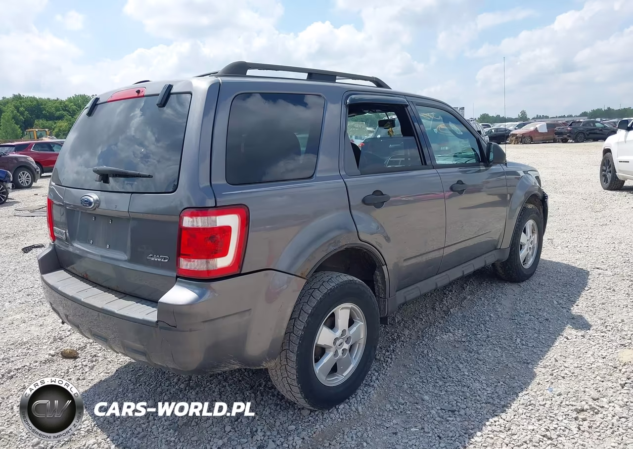 2009 Ford Escape Xlt VIN:1FMCU93G99KA64968 - 4