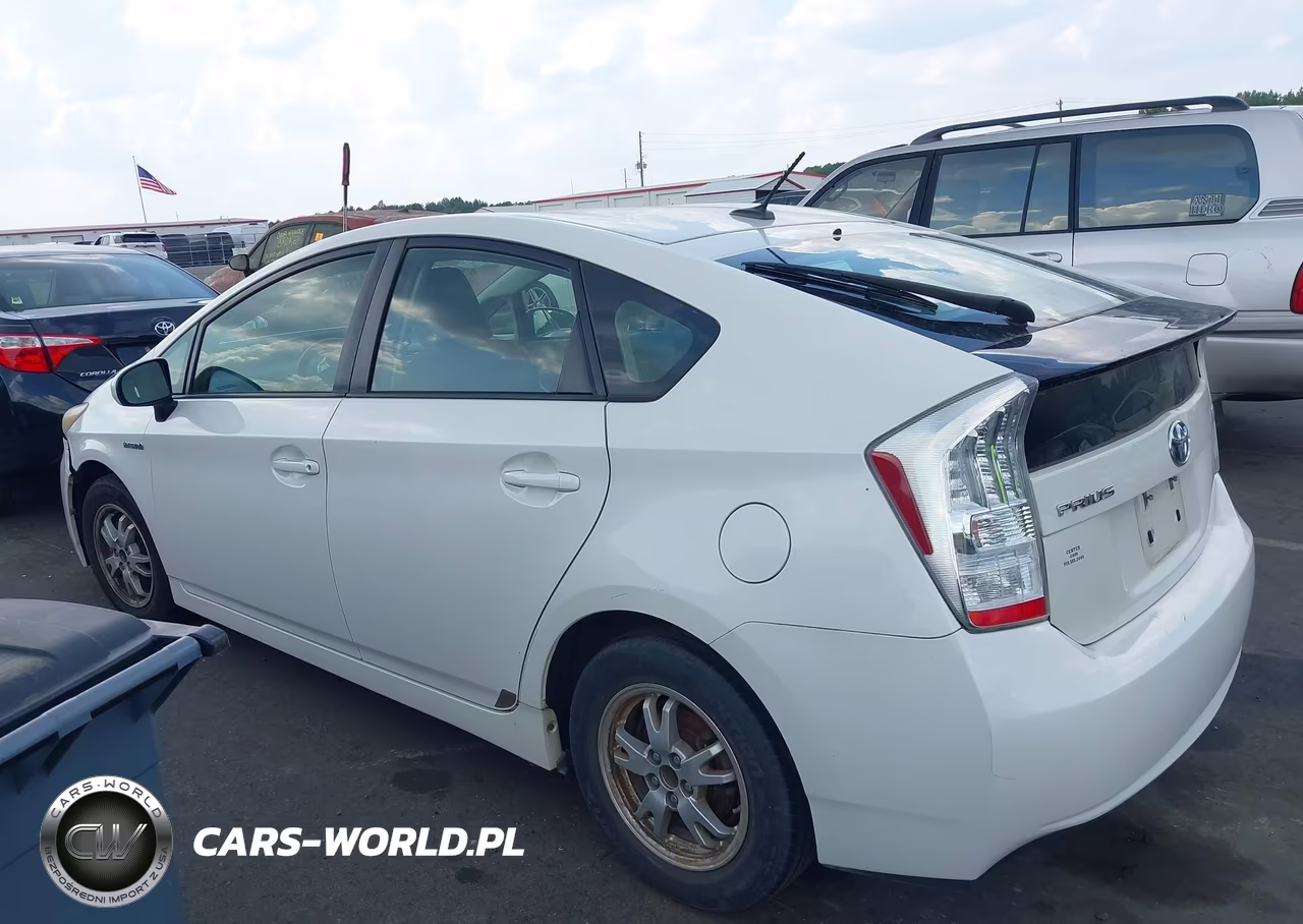 2011 Toyota Prius Two VIN:JTDKN3DUXB5330291 - 14