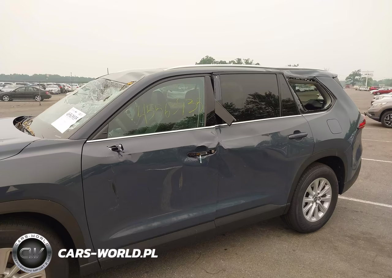 2026 Toyota Grand Highlander Xle VIN:5TDAAAB52TS123820 - 6