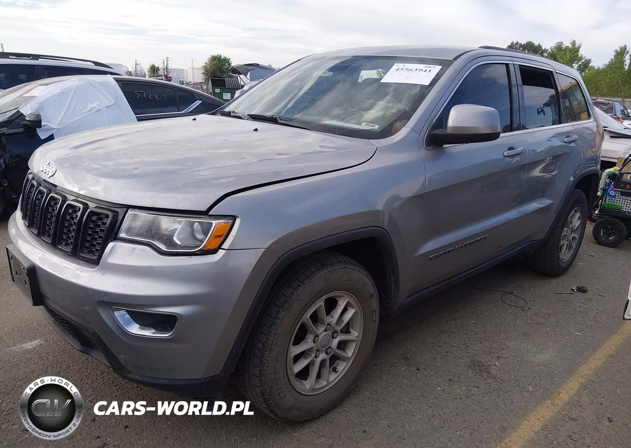 2018 Jeep Grand Cherokee Laredo 4X4 VIN:1C4RJFAG8JC180685 - 2