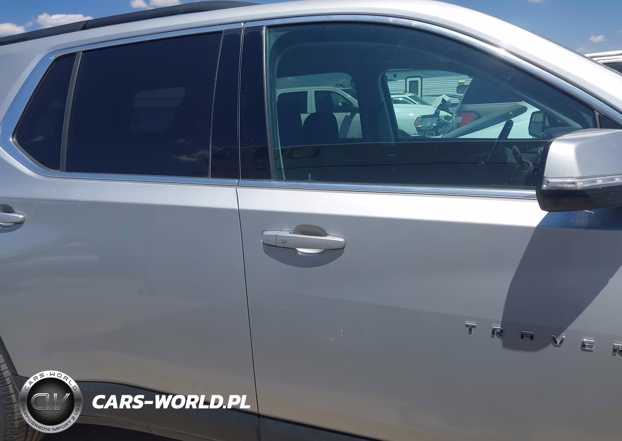 2020 Chevrolet Traverse Fwd Lt Cloth VIN:1GNERGKW9LJ328013 - 13