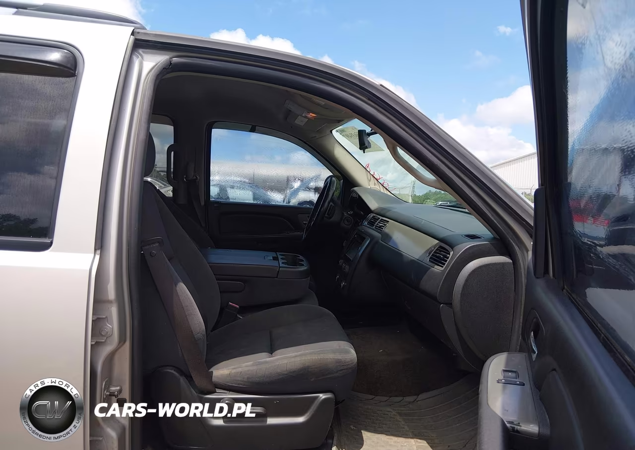 2009 Chevrolet Tahoe Ls VIN:1GNFC13CX9R209808 - 5