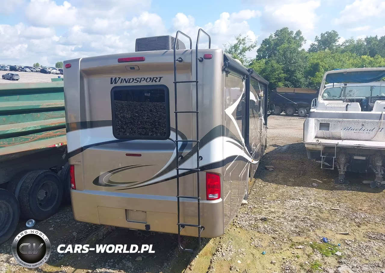 2011 Ford F53 VIN:1F65F5DYXB0A08761 - 4