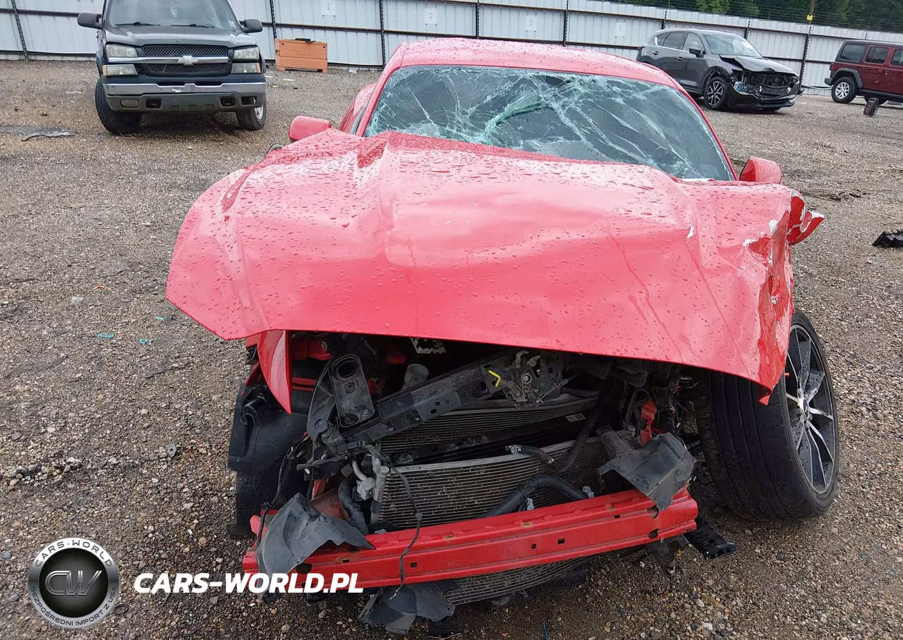 2016 Ford Mustang V6 VIN:1FA6P8AM8G5205106 - 12