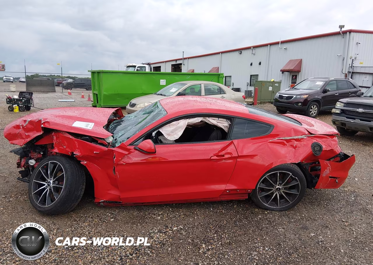 2016 Ford Mustang V6 VIN:1FA6P8AM8G5205106 - 14