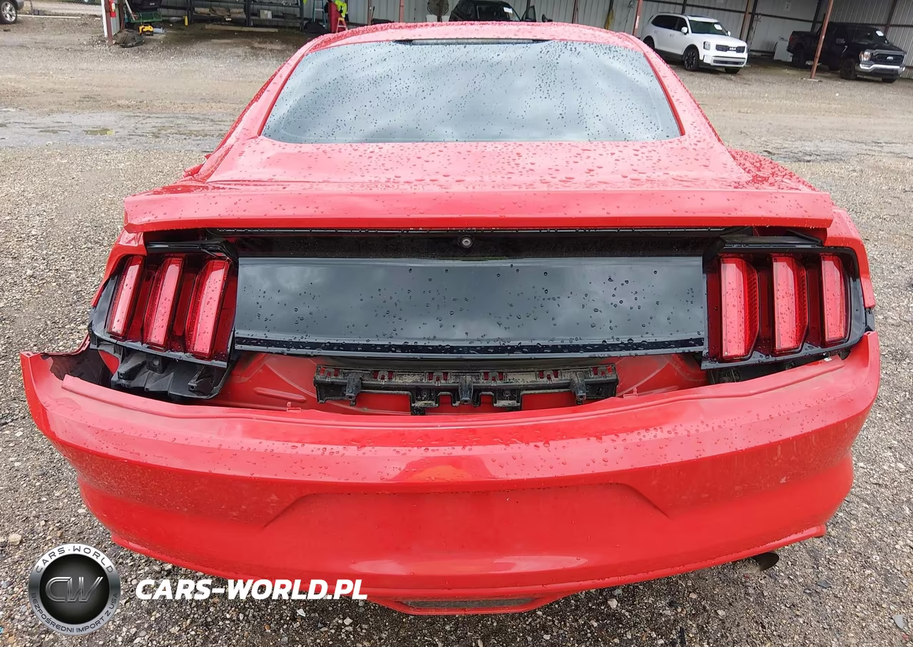 2016 Ford Mustang V6 VIN:1FA6P8AM8G5205106 - 16