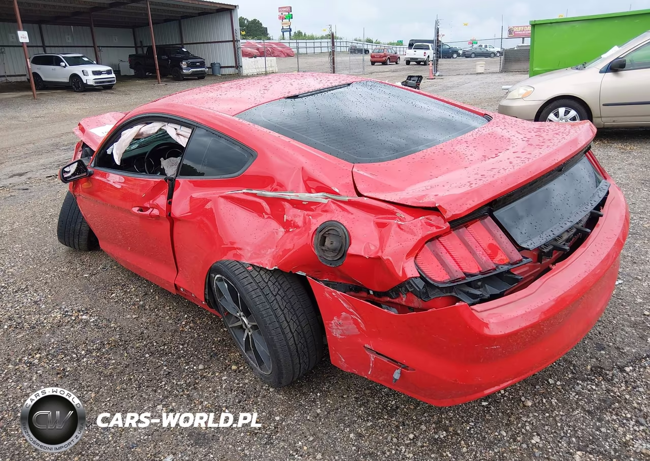 2016 Ford Mustang V6 VIN:1FA6P8AM8G5205106 - 3