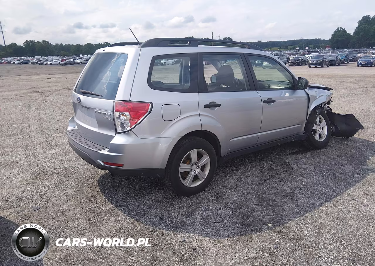 2012 Subaru Forester 2.5X VIN:JF2SHABC2CH410823 - 4