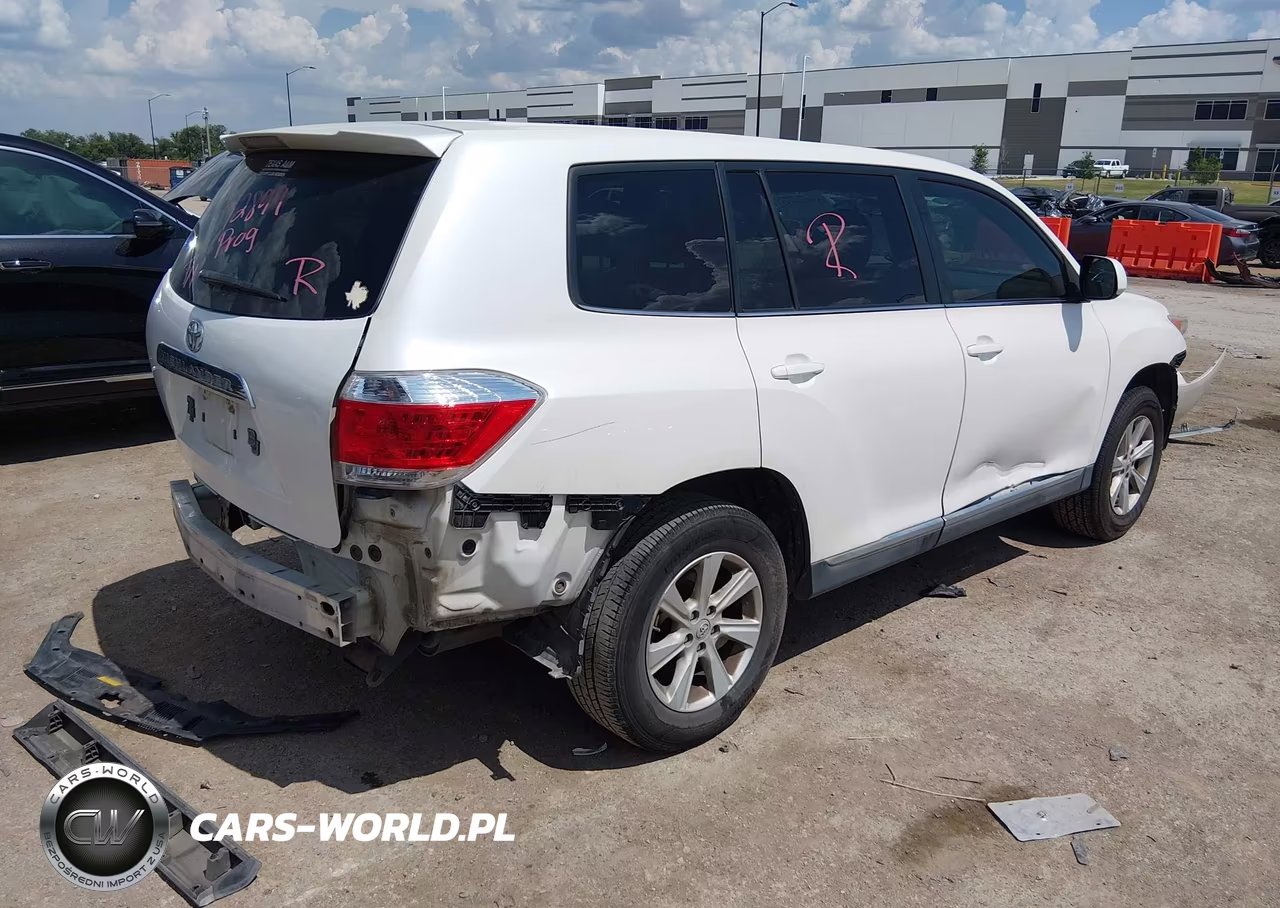 2013 Toyota Highlander VIN:5TDZA3EH7DS045489 - 4