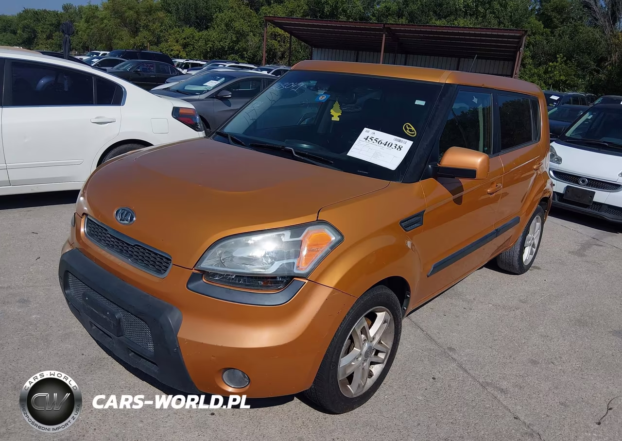 2011 Kia Soul + VIN:KNDJT2A27B7303049 - 2