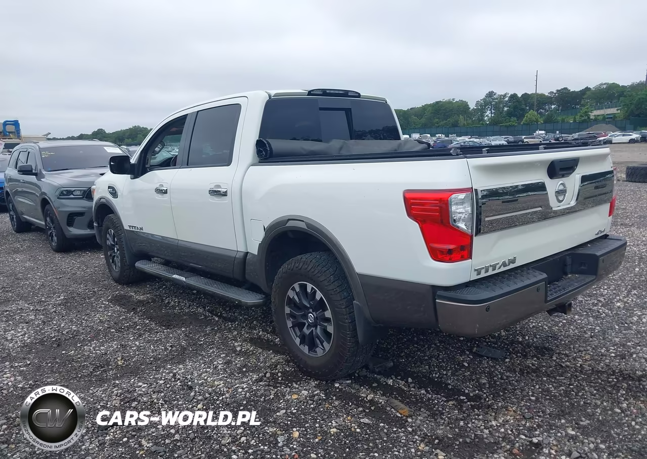 2017 Nissan Titan Platinum Reserve VIN:1N6AA1E58HN544849 - 3