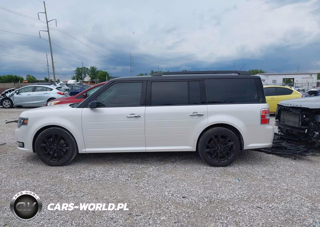 2018 Ford Flex Limited VIN:2FMHK6DT2JBA19620 - 14