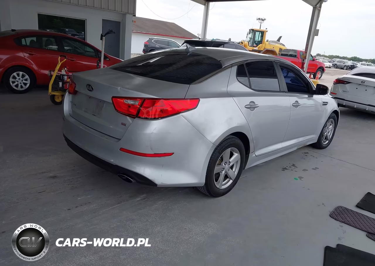 2015 Kia Optima Lx VIN:5XXGM4A79FG385622 - 4